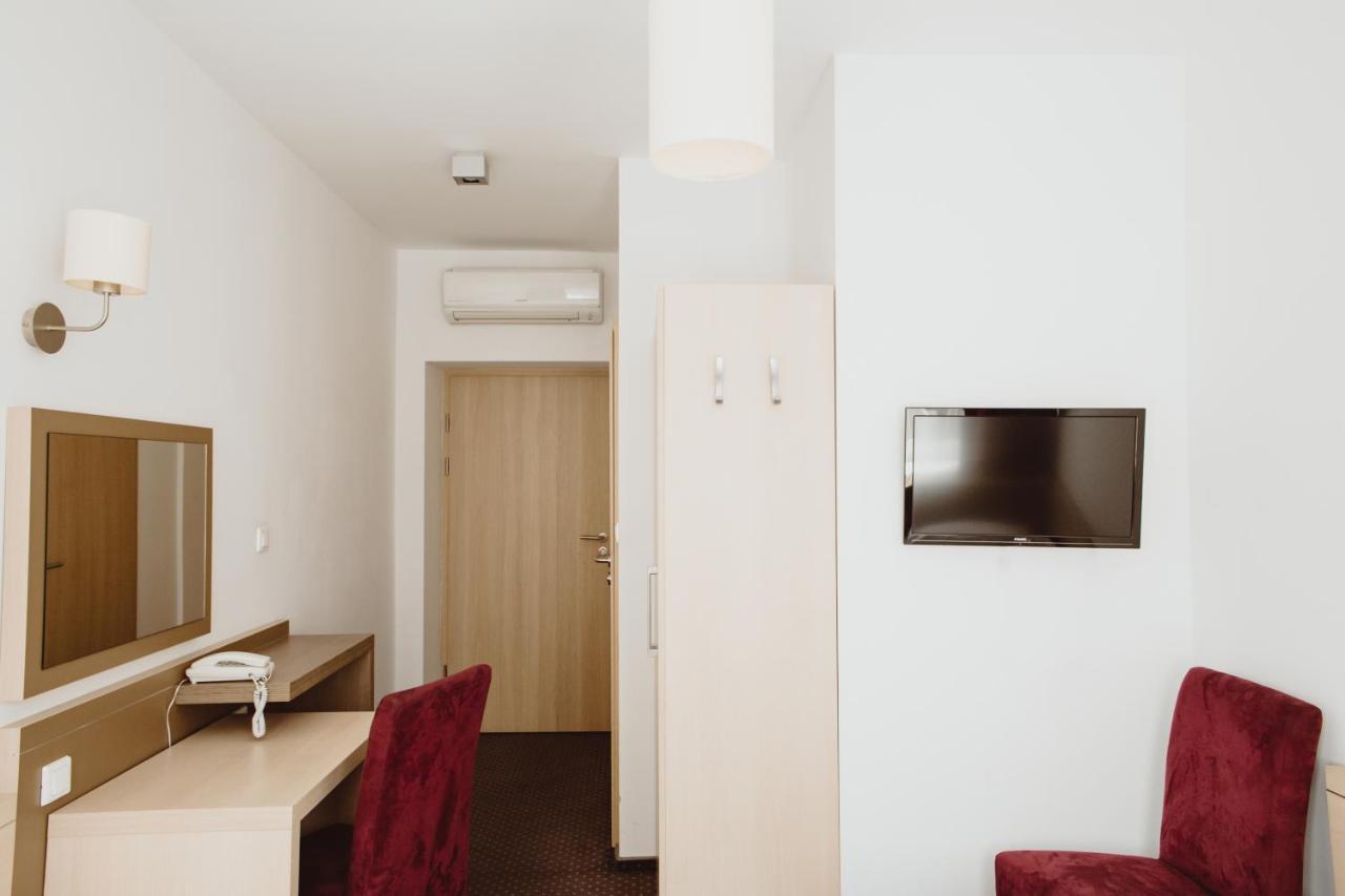 Arche Hotel Siedlce Kültér fotó