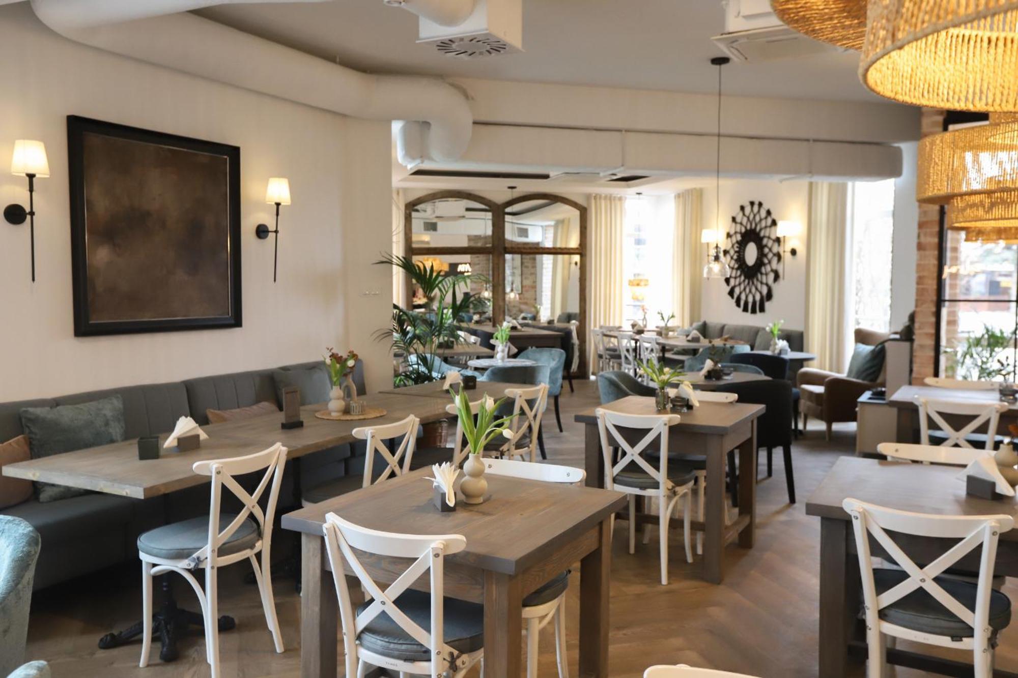Arche Hotel Siedlce Kültér fotó