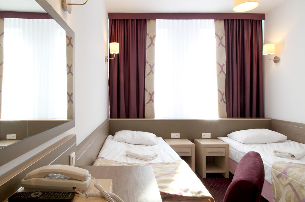 Arche Hotel Siedlce Szoba fotó