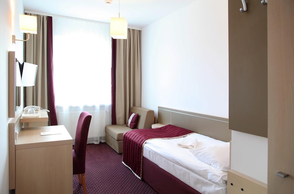 Arche Hotel Siedlce Szoba fotó
