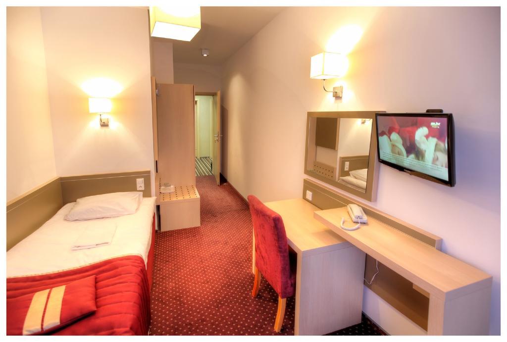 Arche Hotel Siedlce Kültér fotó