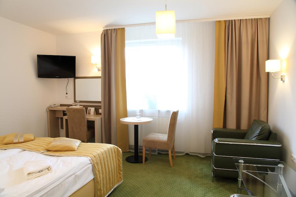 Arche Hotel Siedlce Szoba fotó